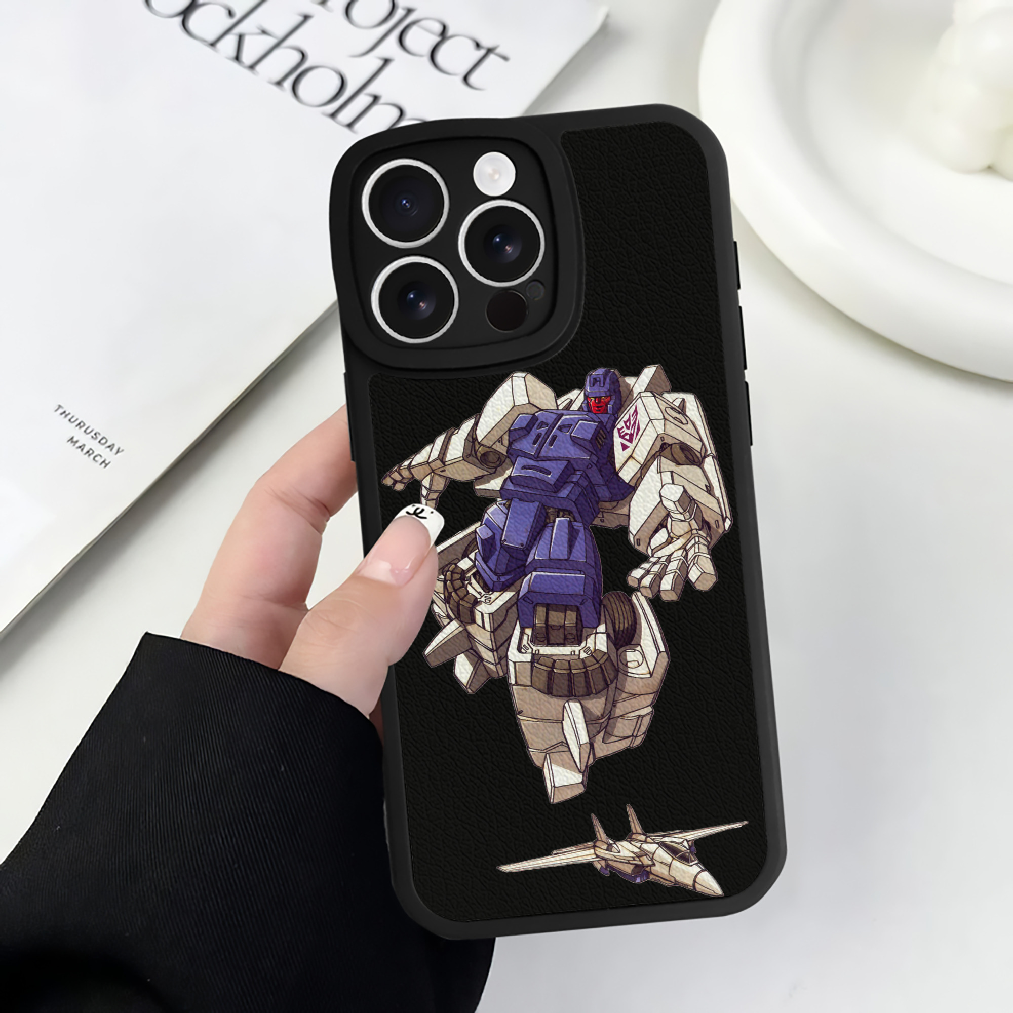 （画像用）  【iPhone 16シリーズ対応】シリコンスマホケース（レザー調） 材質：シリコン
